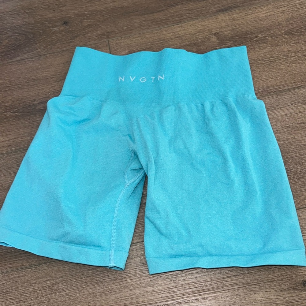 Nvgtn blue shorts